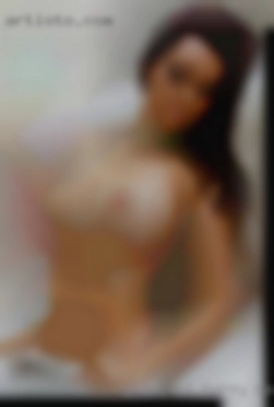 gladGust horny masturbating housewives
